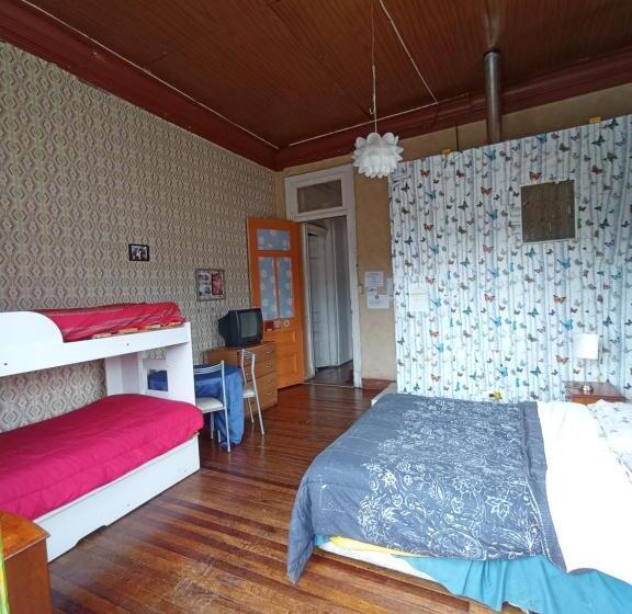 스탠다드 트리플 룸, Hostal Del Gato