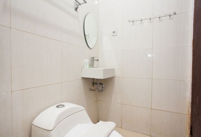 Номер Стандарт, Reddoorz Near Marvell City Mall