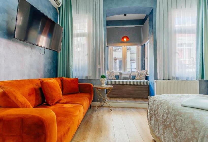 デラックストリプルルーム, Taksim Bi Center Suites