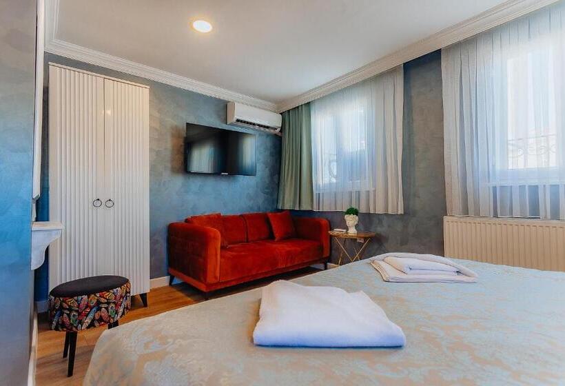 Номер Стандарт Трехместный, Taksim Bi Center Suites