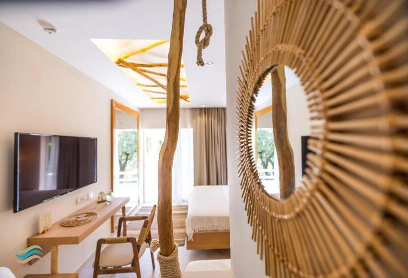 Семейный Номер Deluxe, Plataria Seaside Resort