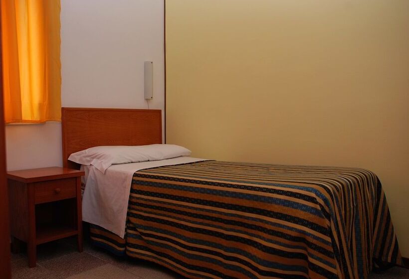 اتاق استاندارد یک نفره, B&b Sant'eufemia