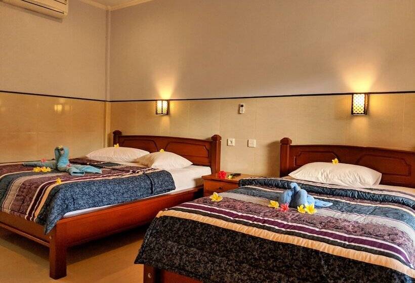 Трехместный Номер Deluxe Вид на Бассейн, Serangan Inn Mimba