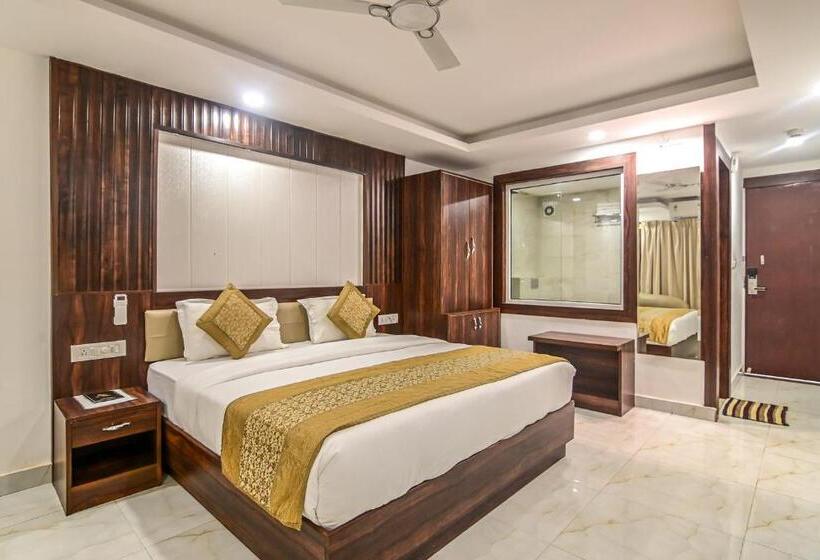 带阳台的豪华间, De Falcon Goa Beach Resort