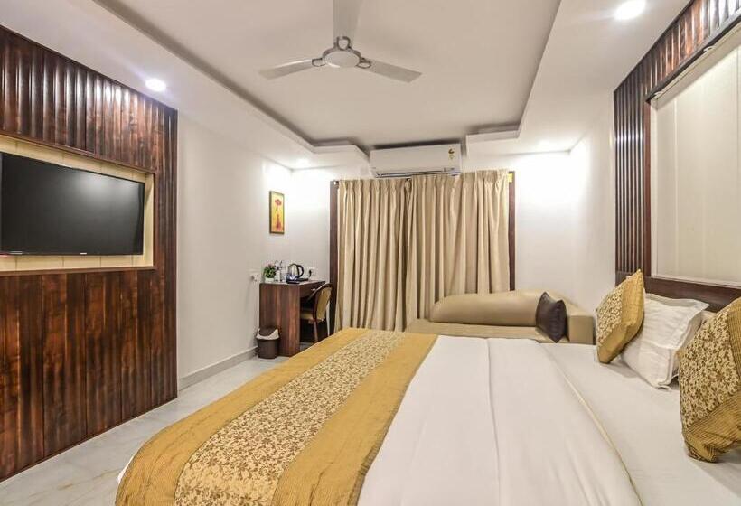 豪华房间, De Falcon Goa Beach Resort