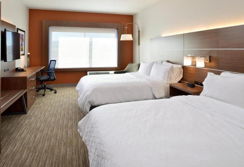 适合残疾人使用的标准间, Holiday Inn Express & Suites   Elko, An Ihg