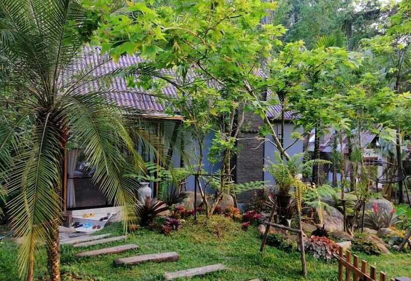 ویلای 2 خوابه, Voraman Hut