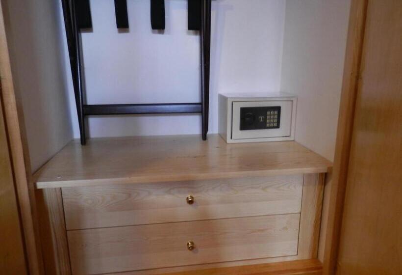 Quarto Triplo Estandar, Villa Stella