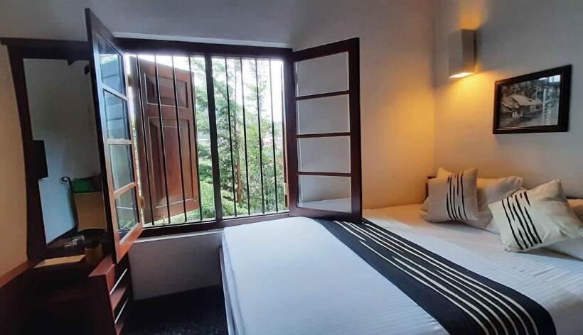 Quarto Estandar, Oasis Bungalow   Nuwara Eliya