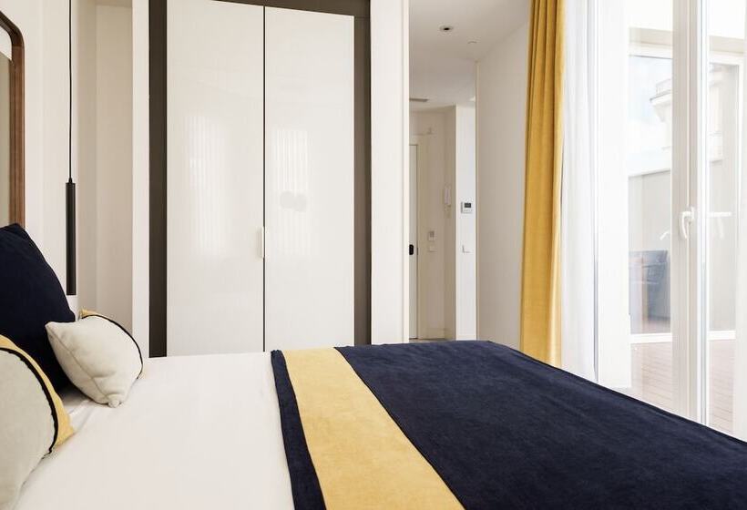 סטודיו סטנדרט עם מרפסת, Smartrental Collection Gran Via Centric