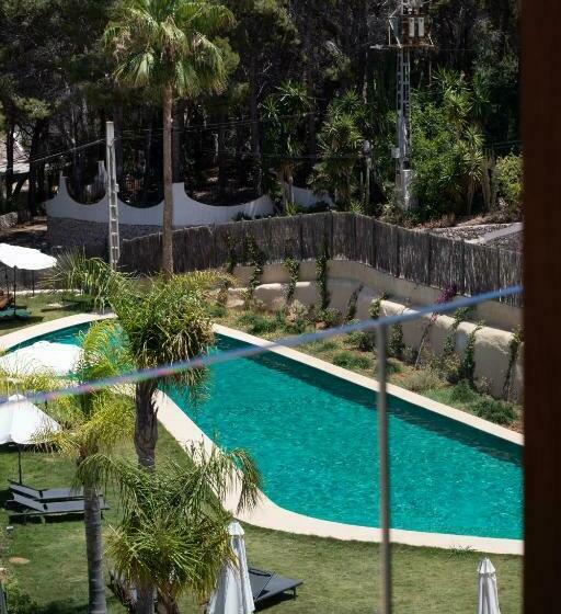 اتاق استاندارد با بالکن, Serawa Moraira