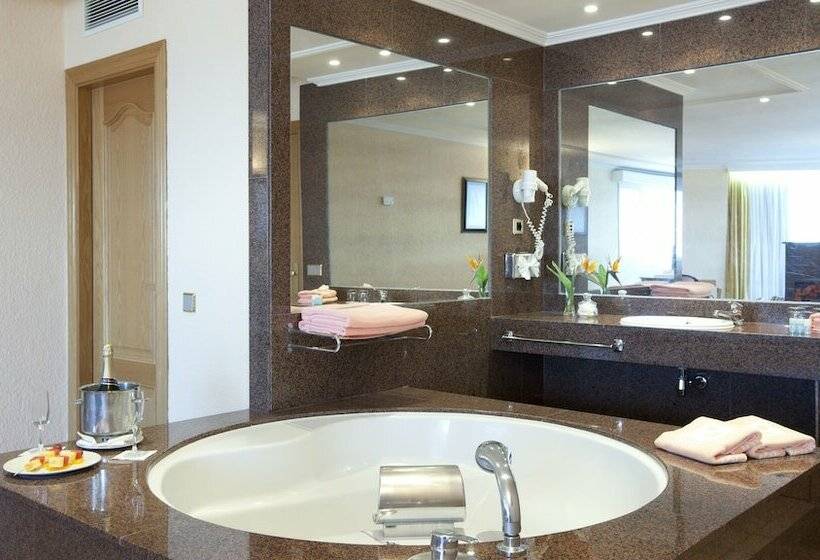 سوییت جونیور, Playalinda