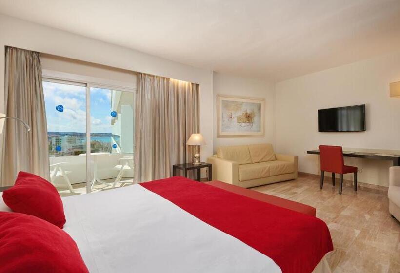 جناح جونيور, Grupotel Taurus Park