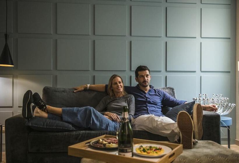 اتاق لوکس, Gallery Hotel 4 Sup
