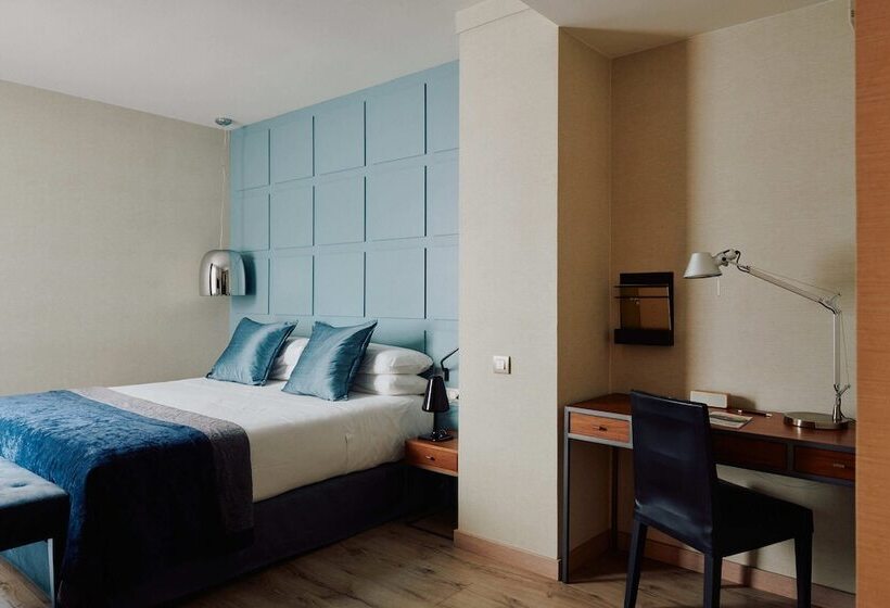 اتاق لوکس, Gallery Hotel 4 Sup