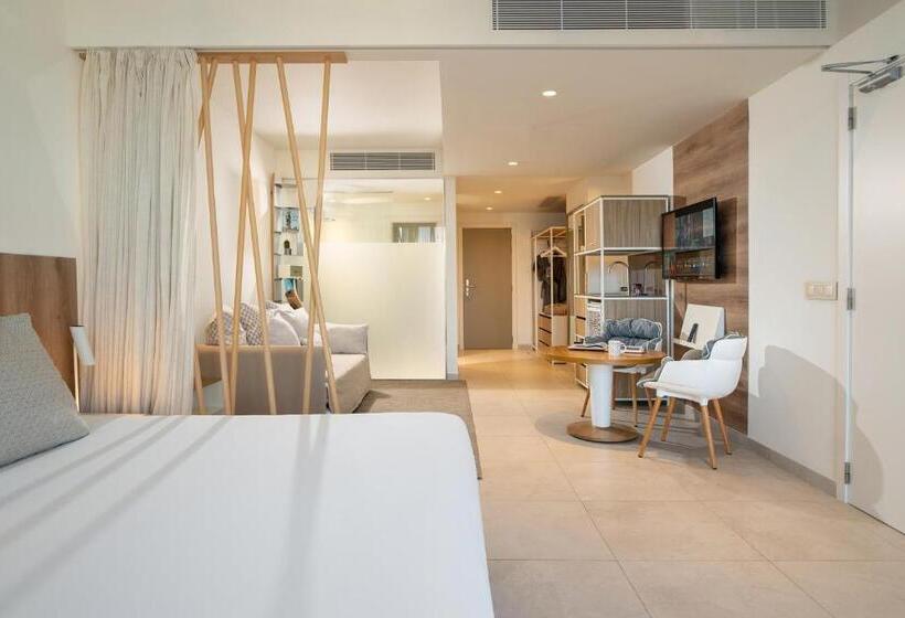 Номер Стандарт Вид на Море, Innside By Meliá Calviá Beach