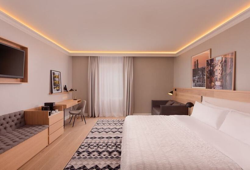 Номер Премиум, Le Méridien Barcelona