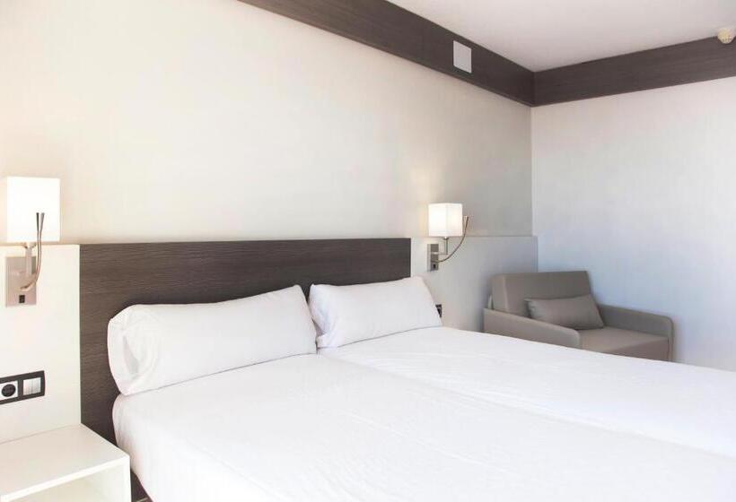 Номер Стандарт Вид на Море с Террасой, Medplaya Hotel Santa Monica