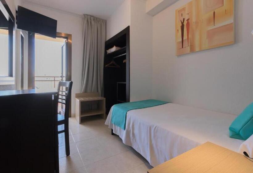 Standard Yhden Hengen Huone, Orosol By Typic Hotels