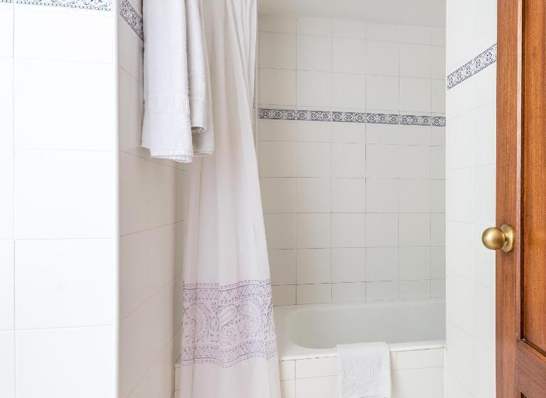 Yhden jaetun makuuhuoneen huoneisto, Orosol By Typic Hotels