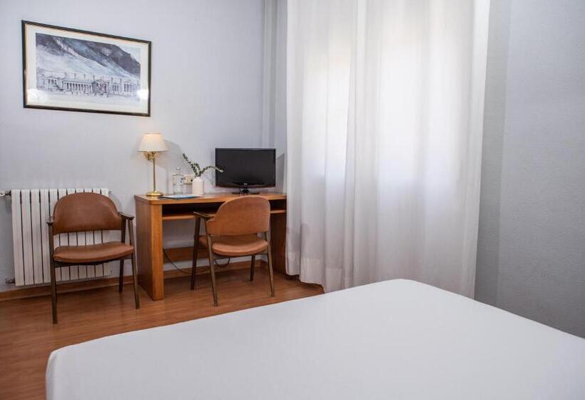 اتاق استاندارد یک نفره, Rvhotels Broquetas Spa Termal