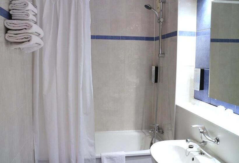 Номер Стандарт, Travelodge Barcelona del Vallès
