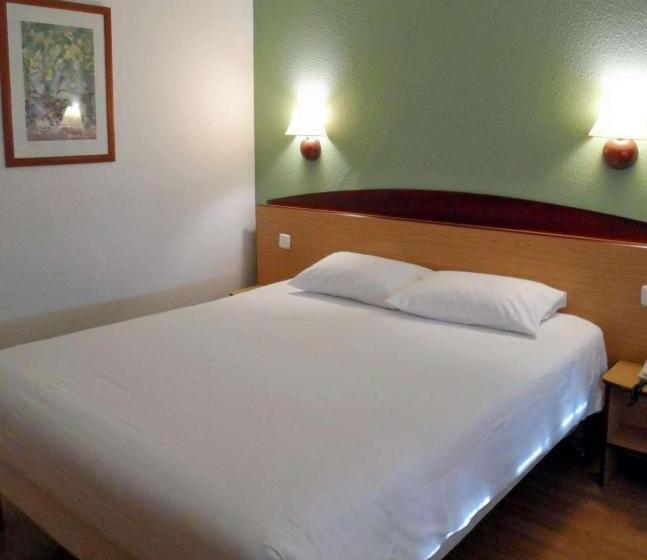 Номер Стандарт Адаптированный для Инвалидов, Travelodge Barcelona del Vallès