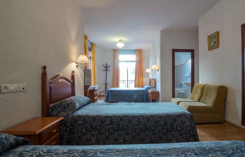 Quarto Triplo Estandar, Andalucia
