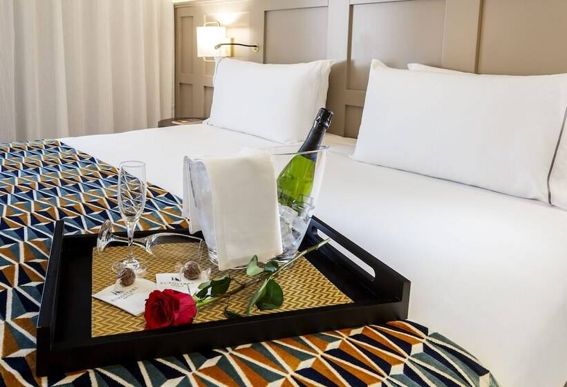 Номер Стандарт, Eurostars Puerta Real