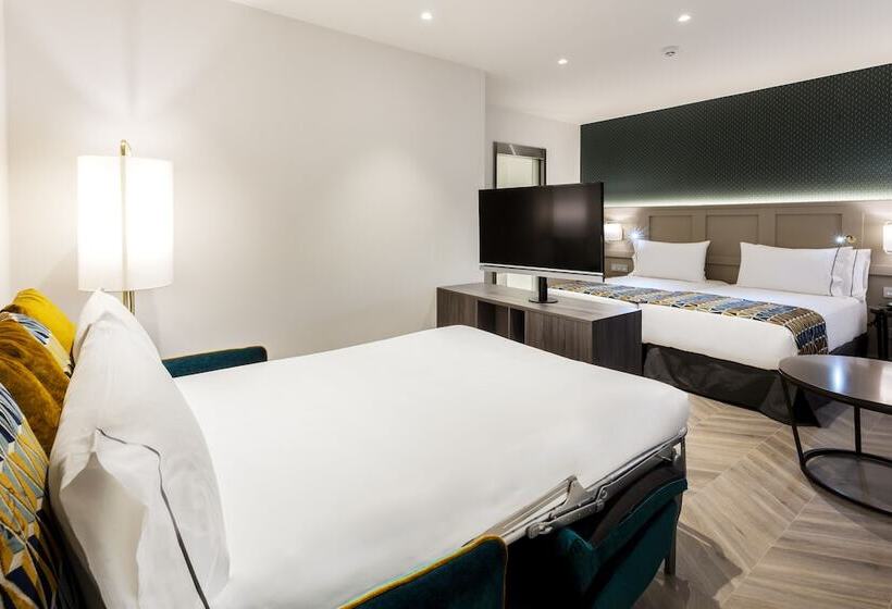 Семейный Номер, Eurostars Puerta Real