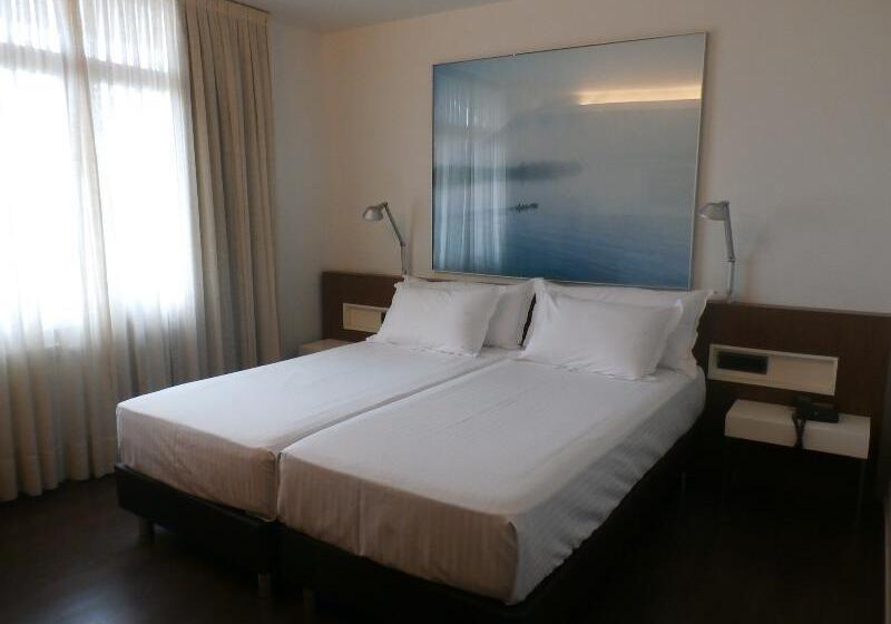 Номер Superior, Los Angeles