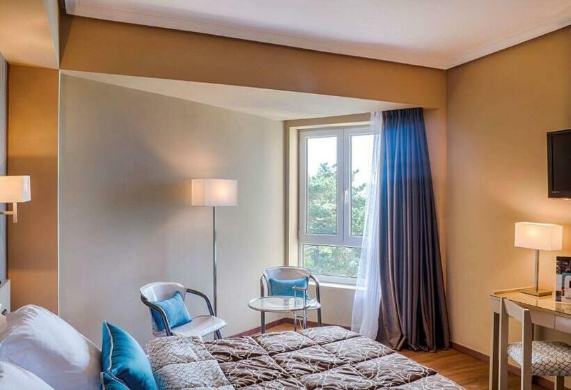 חדר סטנדרט נוף להרים, Mercure Monte Igueldo