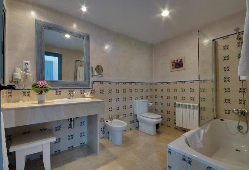 غرفة قياسية مزوَّدة بتراس, Meson De Sancho