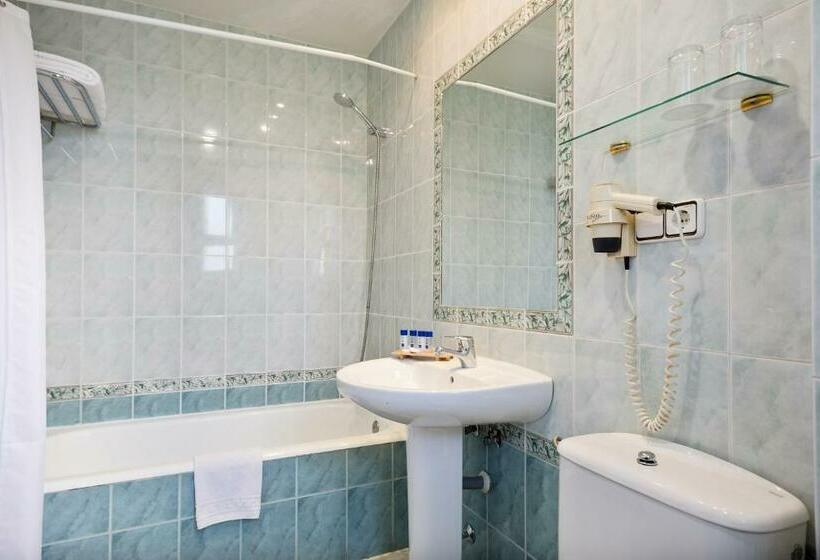 Quarto Familiar, Best Osuna