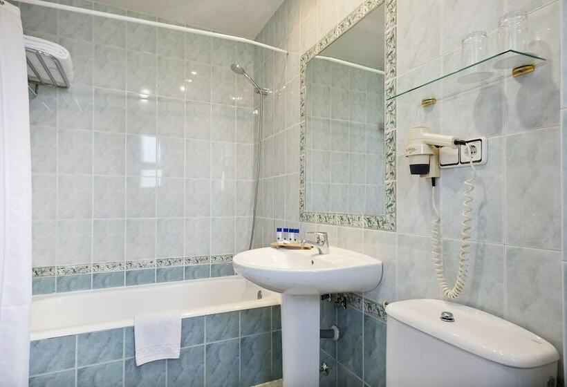 Quarto Familiar, Best Osuna