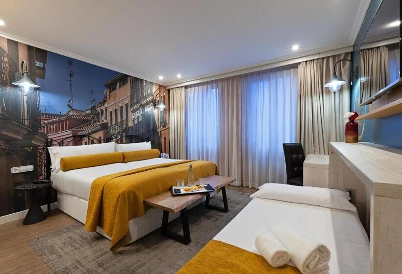 اتاق استاندارد سه نفره, Hotel Mayorazgo
