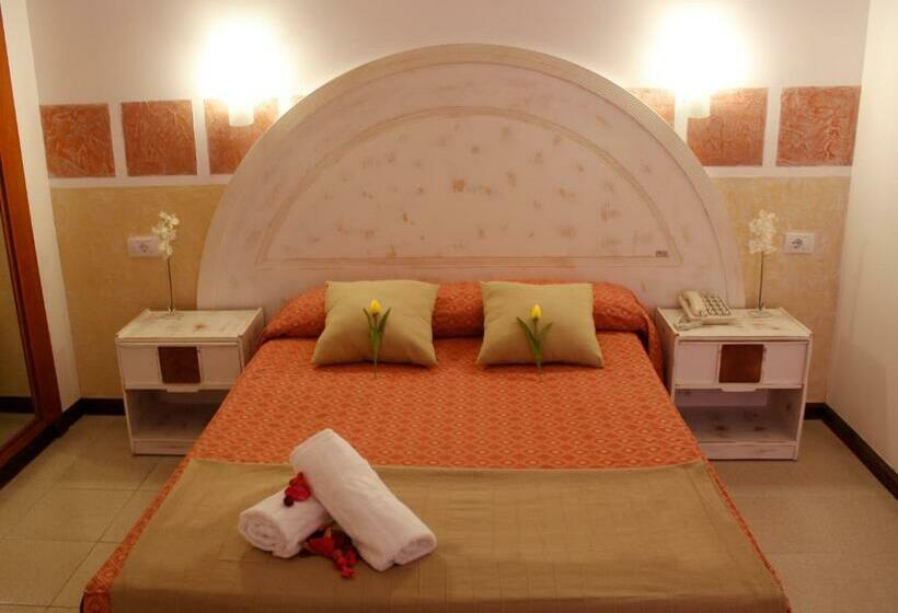 Номер Стандарт, 4dreams Hotel Chimisay