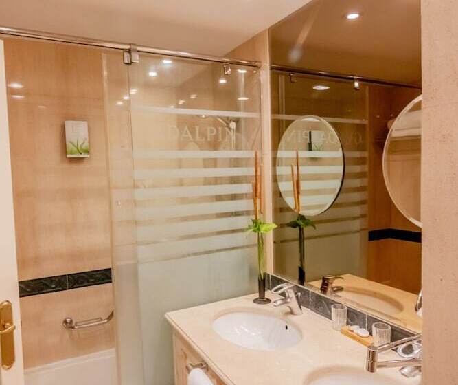 شقة سوبيريور غرفتين, Guadalpin Suites
