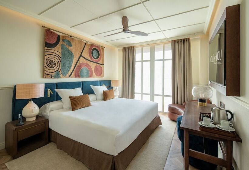 اتاق پرمیوم, Only You Hotel Sevilla