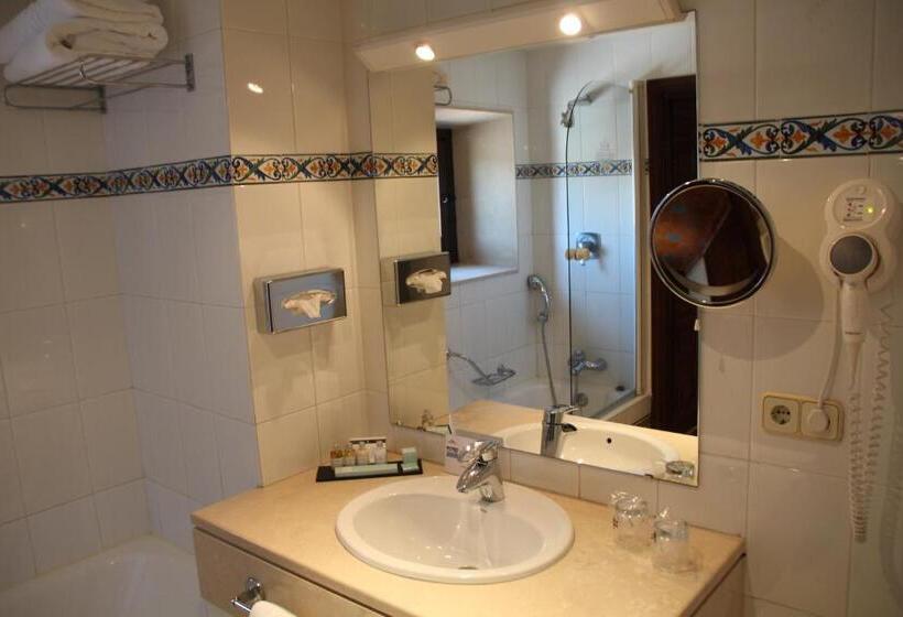 Quarto Estandar, Parador De Oropesa