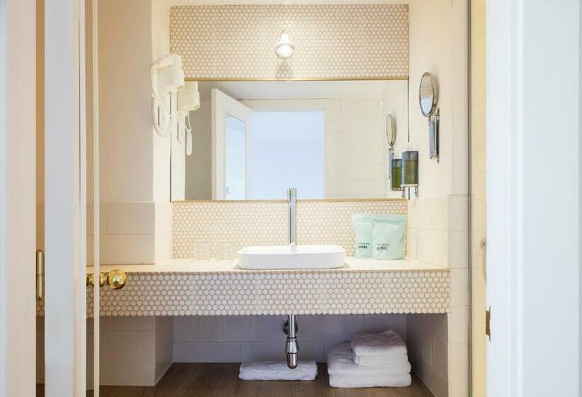 חדר סופריור עם טרסה, The 15th Boutique Hotel By Bondia Group