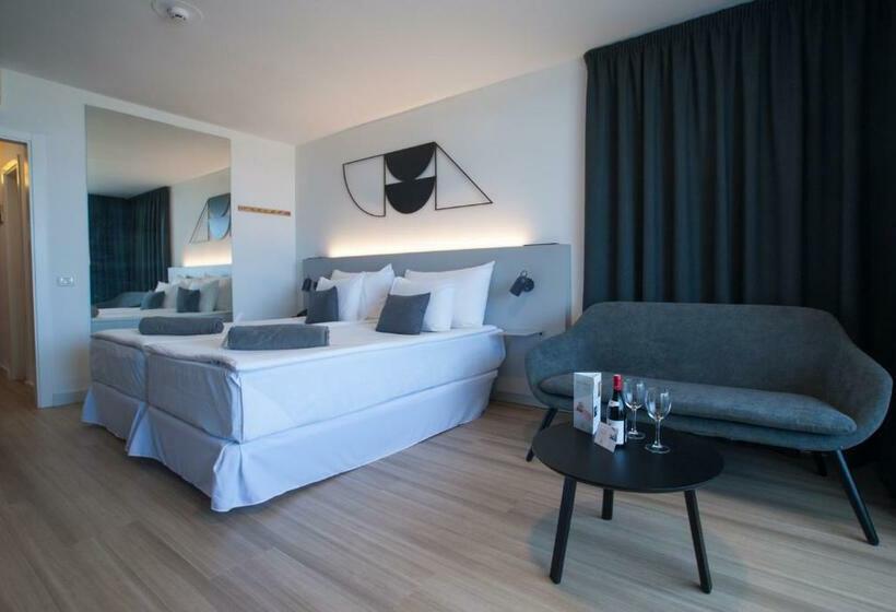 Полулюкс, Coral Suites & Spa - Adults Only