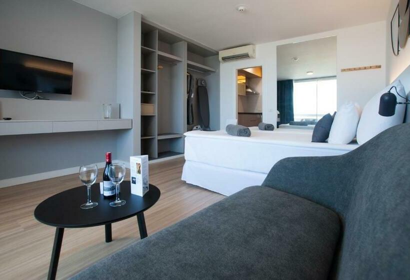 Полулюкс Вид на Бассейн, Coral Suites & Spa - Adults Only