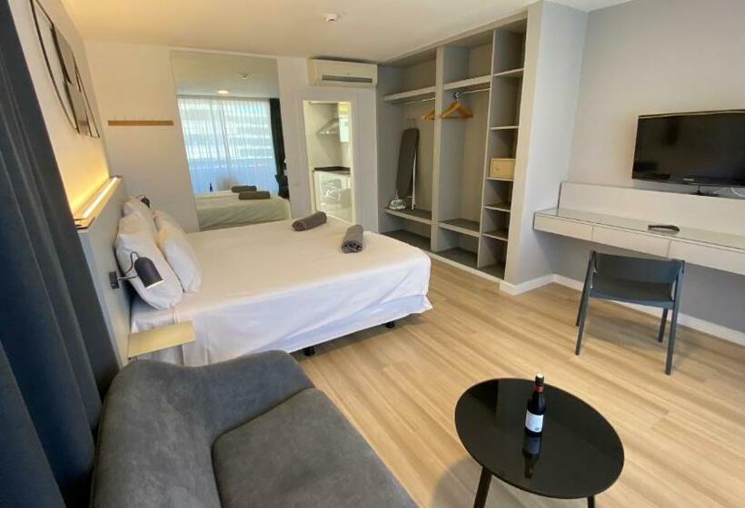 Полулюкс Вид на Море, Coral Suites & Spa - Adults Only