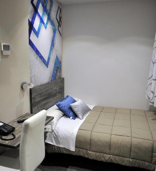 اتاق استاندارد یک نفره, Hostal Barcelona