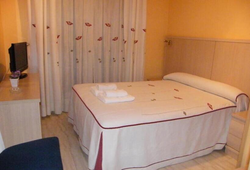 Номер Стандарт Индивидуальный, Hostal Dulcinea