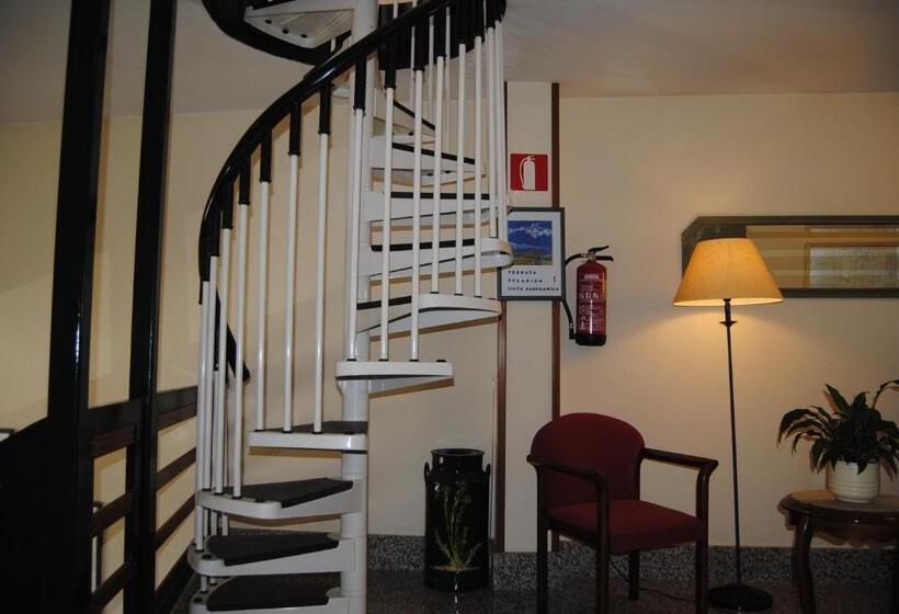Четырехместный Номер Стандарт, Hostal El Mirador