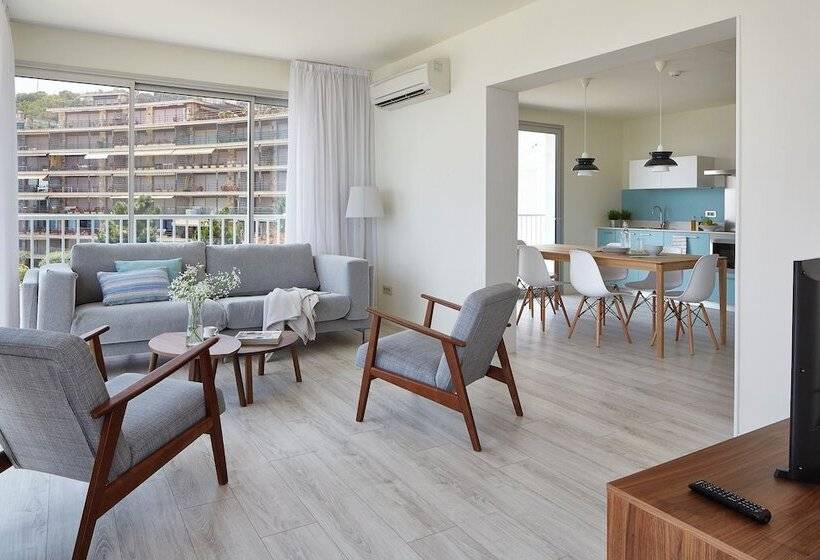 Apartamento 4 Dormitórios, Reimar