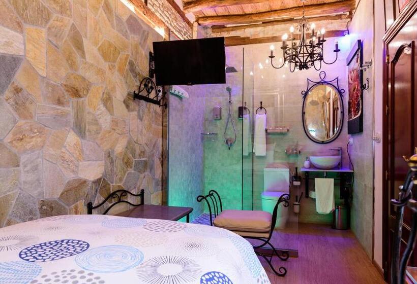 اتاق لوکس یک تخته, Casa De Reyes