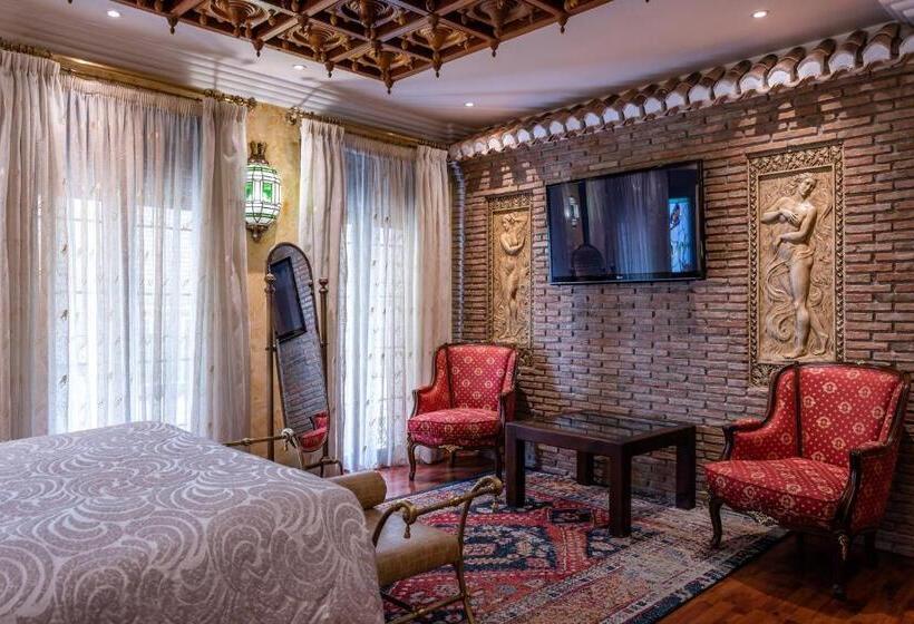 اتاق لوکس, Casa De Reyes